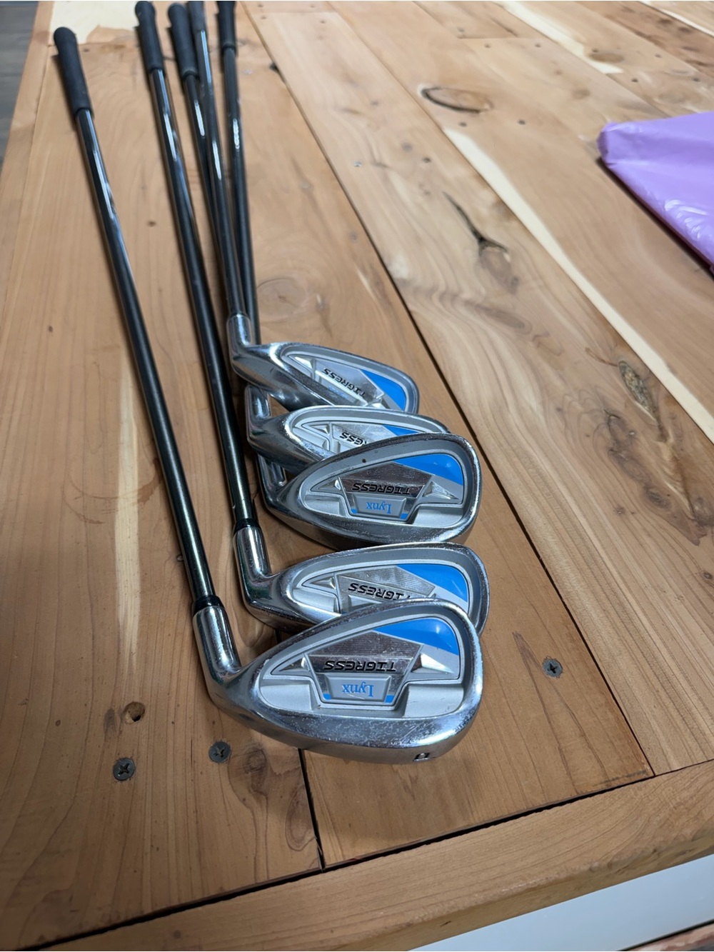 Lynx Tigress Women’s Golf Iron Set 7 8 9 PW SW Ladies Graphite 5 Clubs RH